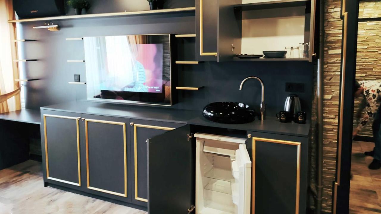 Apart Otel Golden House *